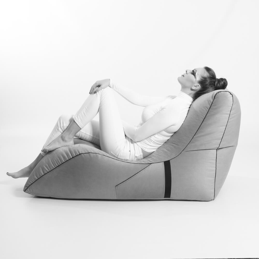 Qubo™ Lounger Ash MESH FIT