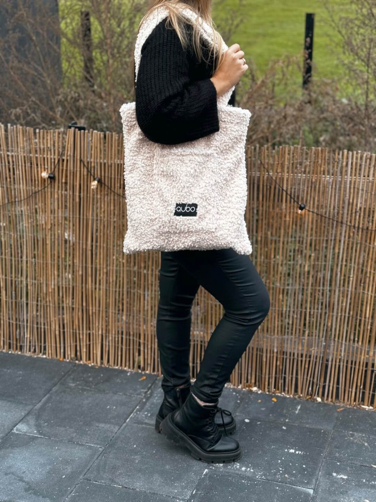Qubo™ Q-bag Cloud FLUFFY PRODUCT