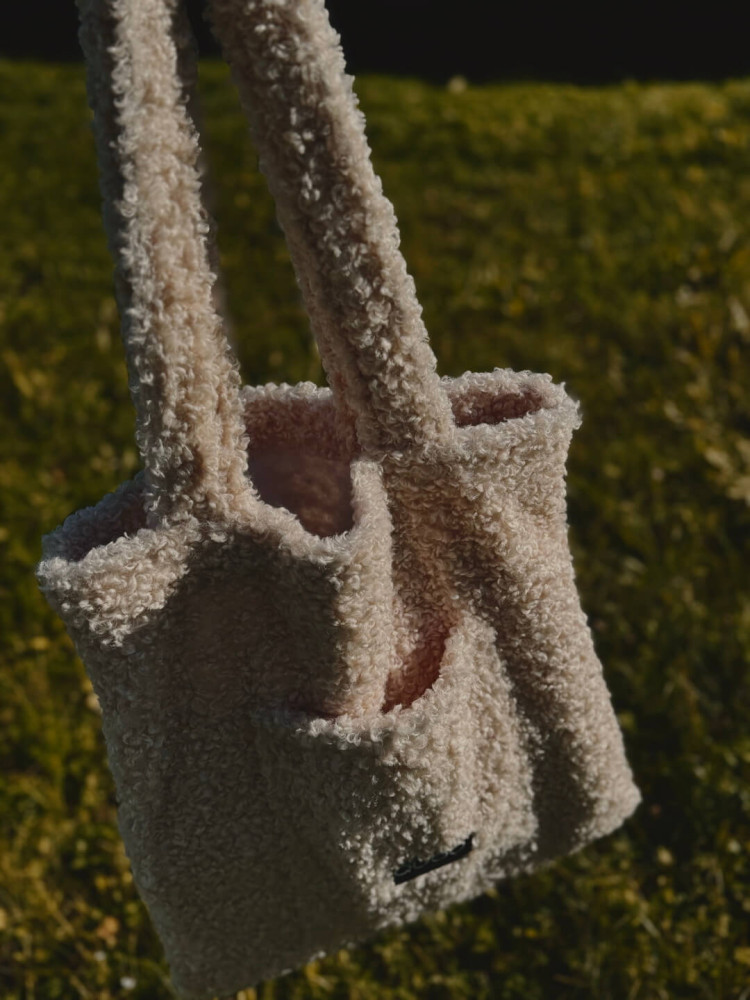 Qubo™ Q-bag Crocus FLUFFY PRODUCT